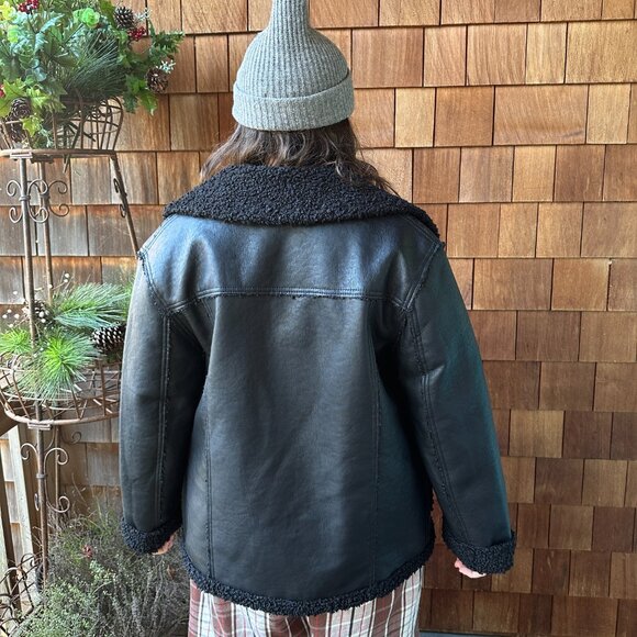 NWT Max Studio London Faux Shearling Faux Leather Zip Front in Women's Large - Picture 10 of 13